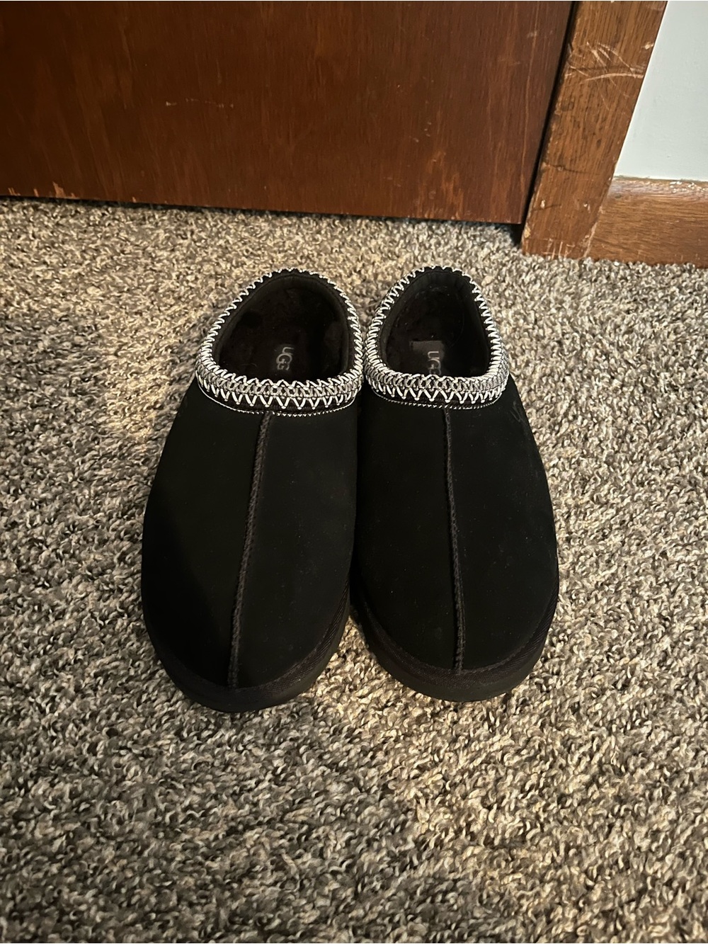 UGG woman’s Black Slip-On Suede Mocc Clog with Contrast Trim